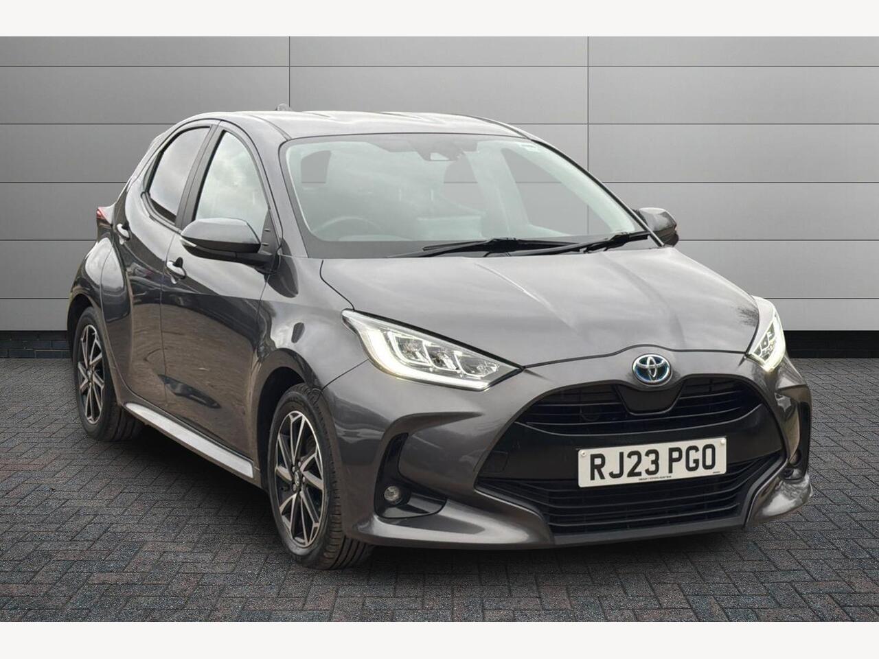 Main listing image - Toyota Yaris