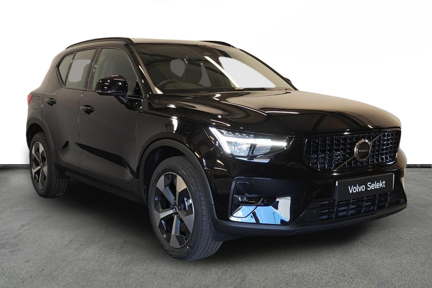 Main listing image - Volvo XC40