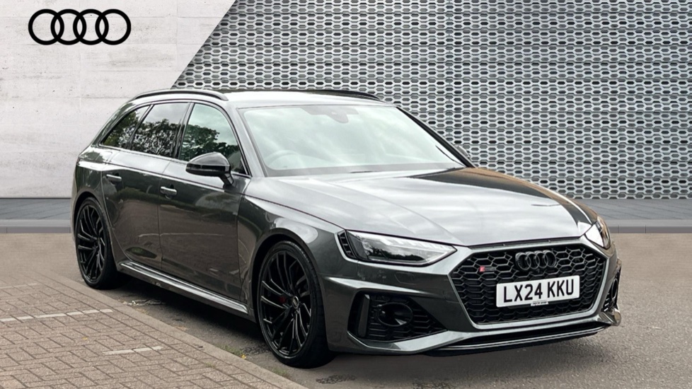 Main listing image - Audi RS4