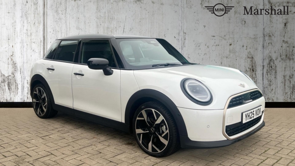 Main listing image - MINI Hatchback 5dr