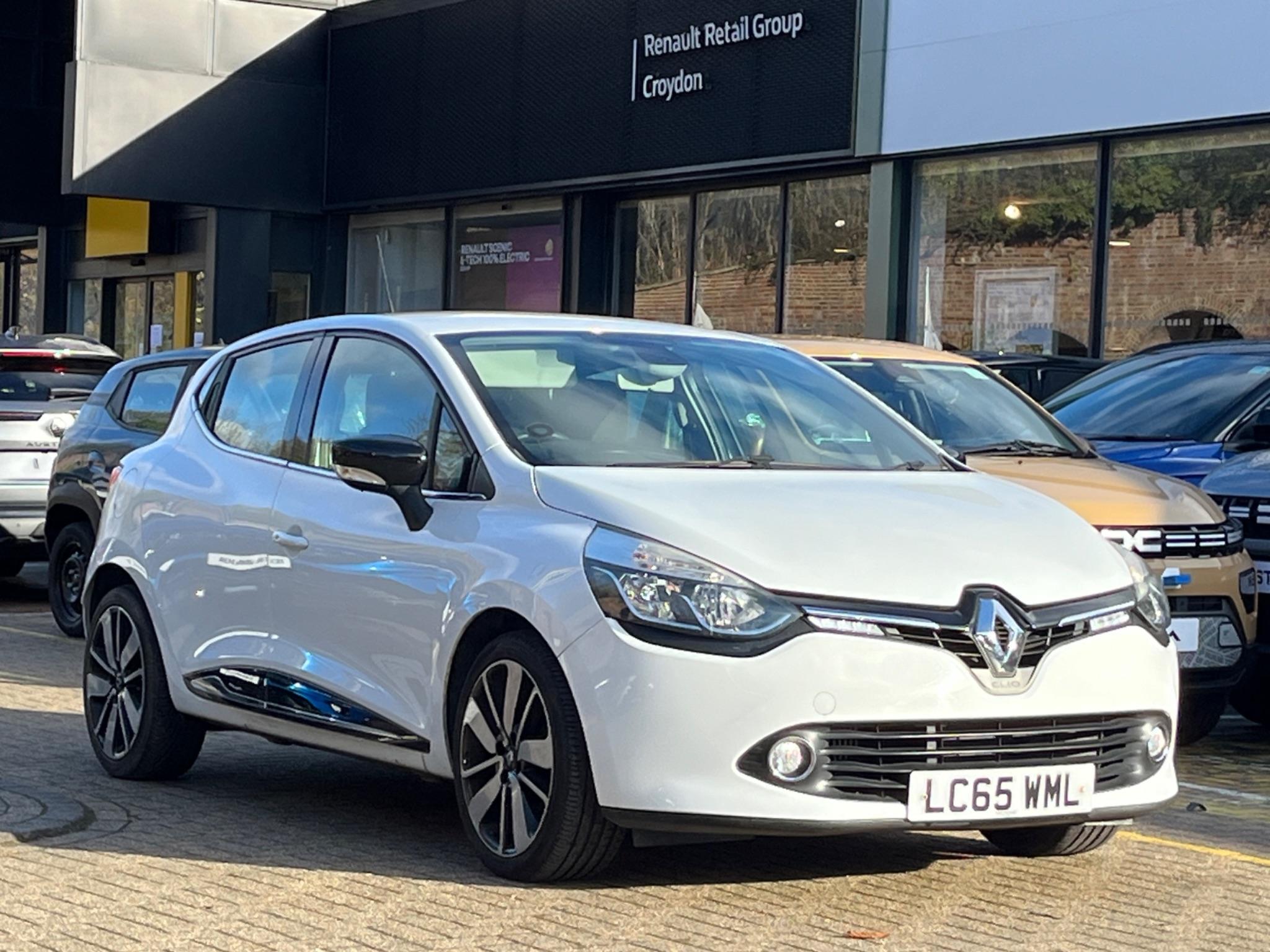 Main listing image - Renault Clio