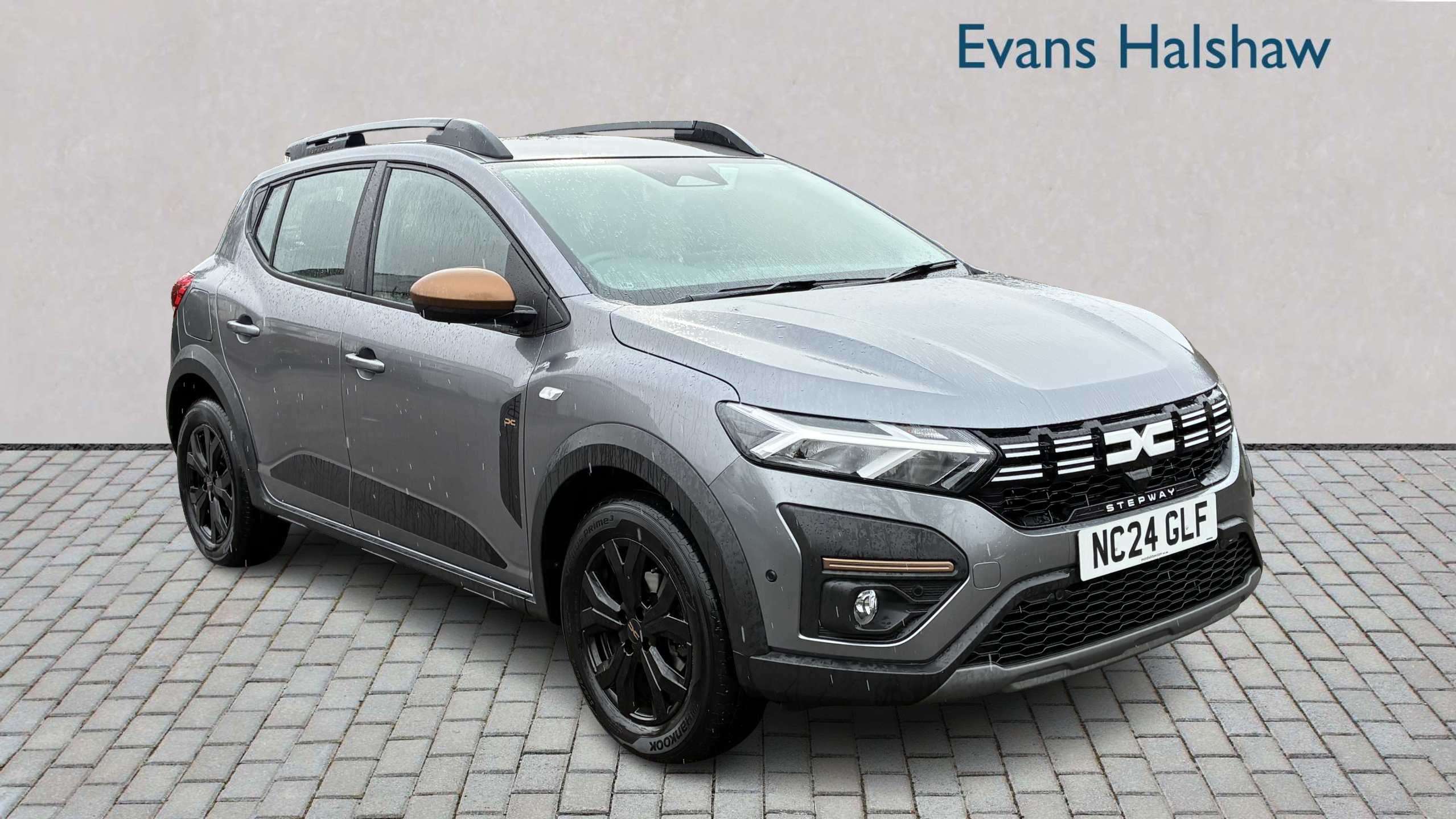 Main listing image - Dacia Sandero Stepway