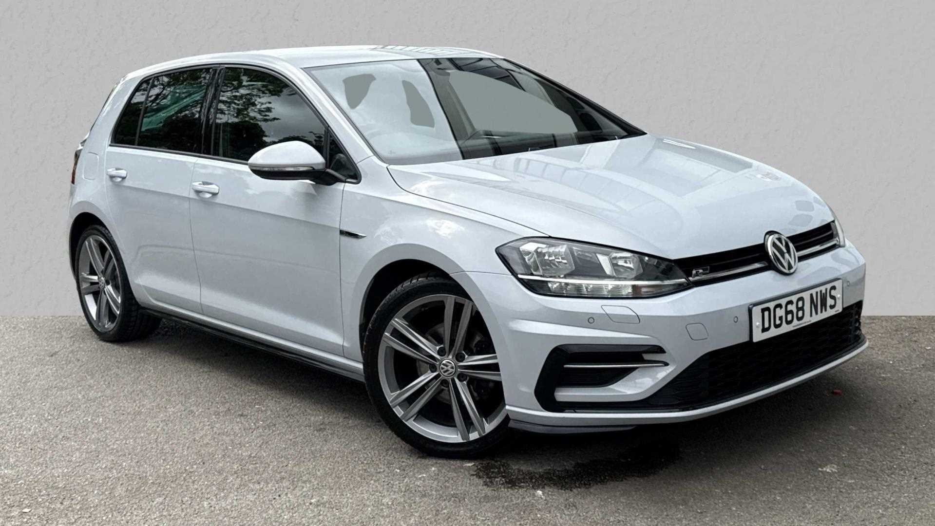 Main listing image - Volkswagen Golf
