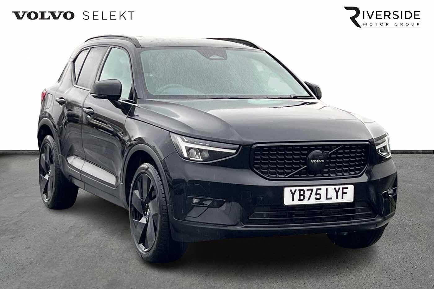 Main listing image - Volvo XC40