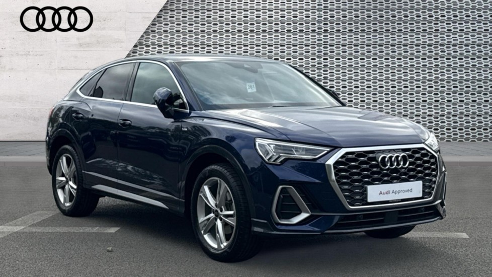 Main listing image - Audi Q3