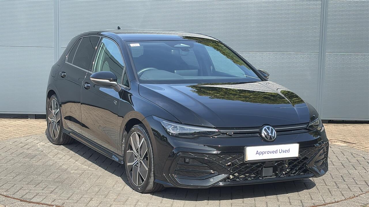 Main listing image - Volkswagen Golf