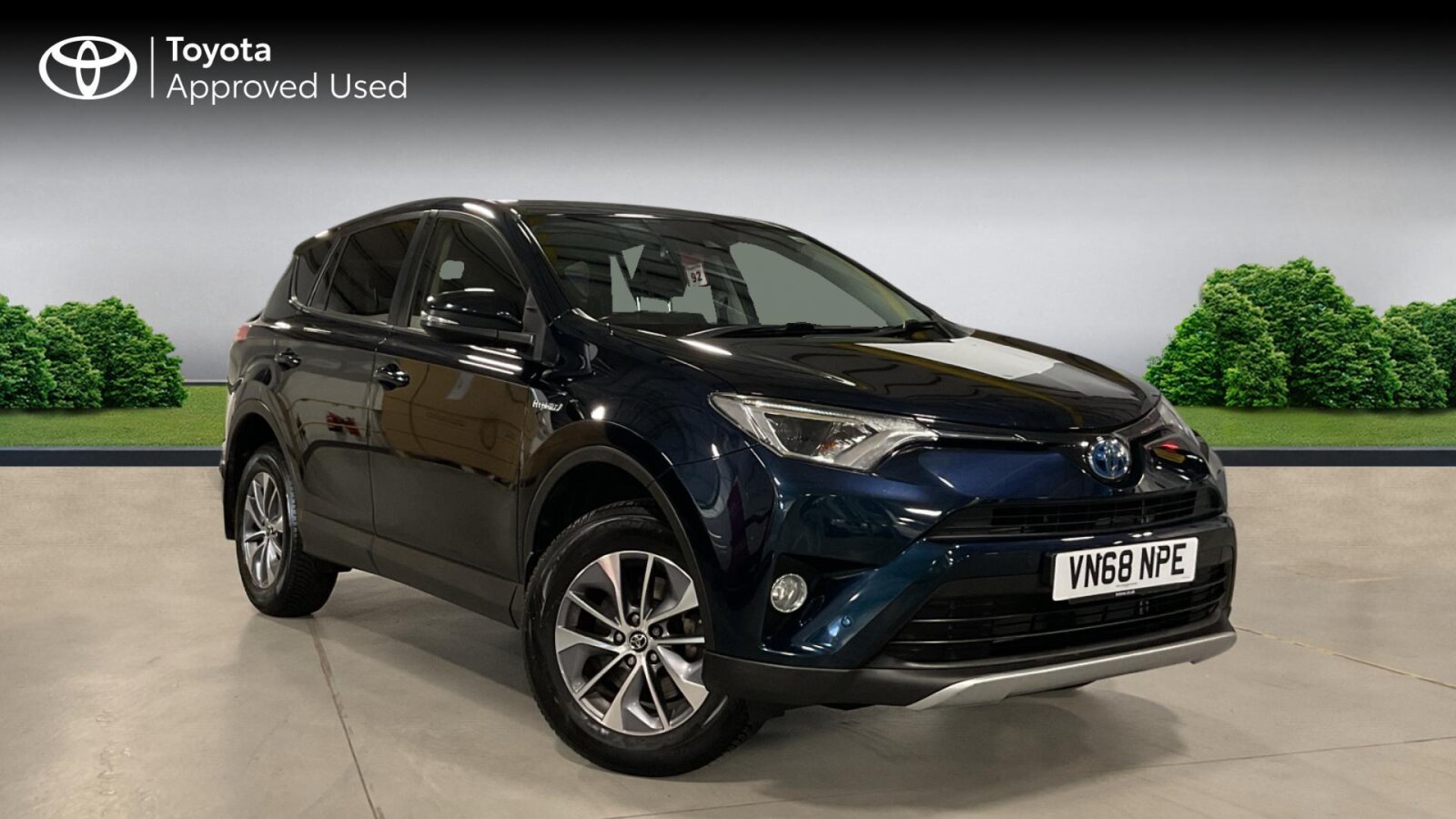 Main listing image - Toyota RAV4
