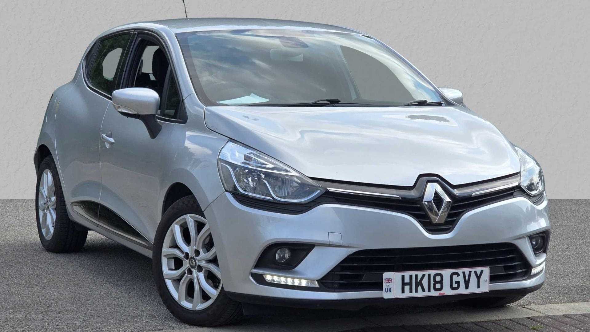 Main listing image - Renault Clio