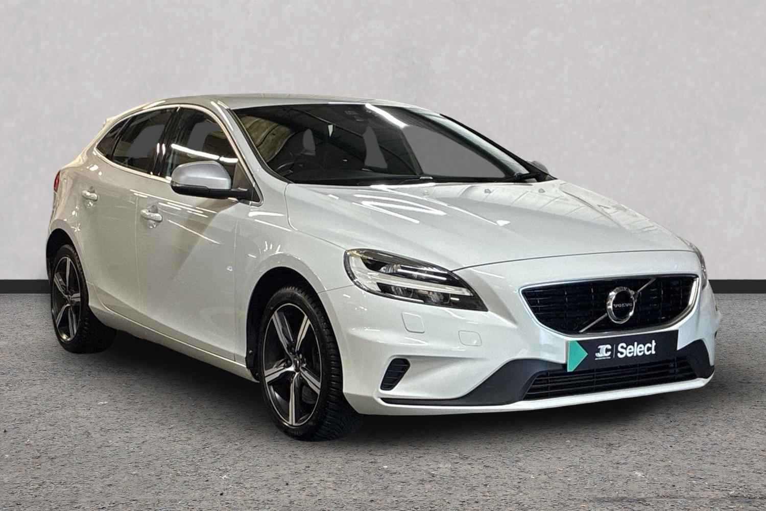 Main listing image - Volvo V40