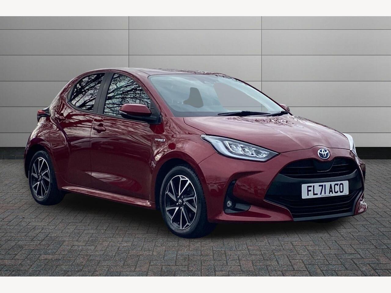 Main listing image - Toyota Yaris