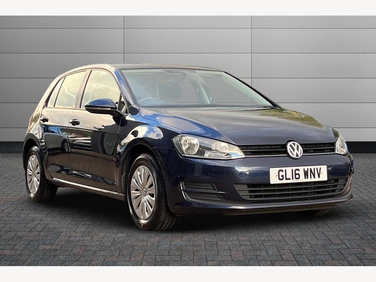 Main listing image - Volkswagen Golf