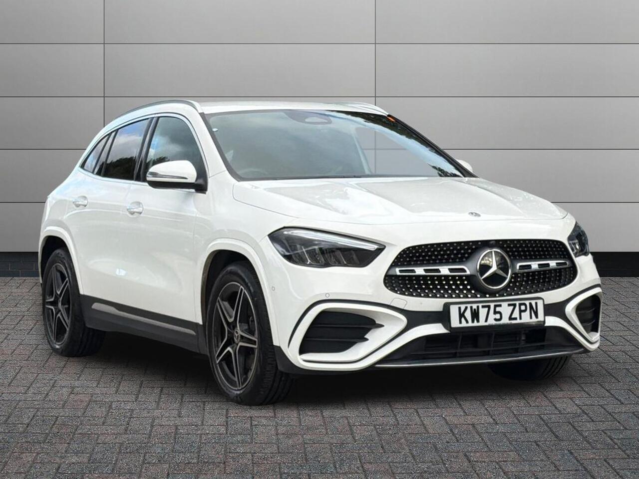 Main listing image - Mercedes-Benz GLA
