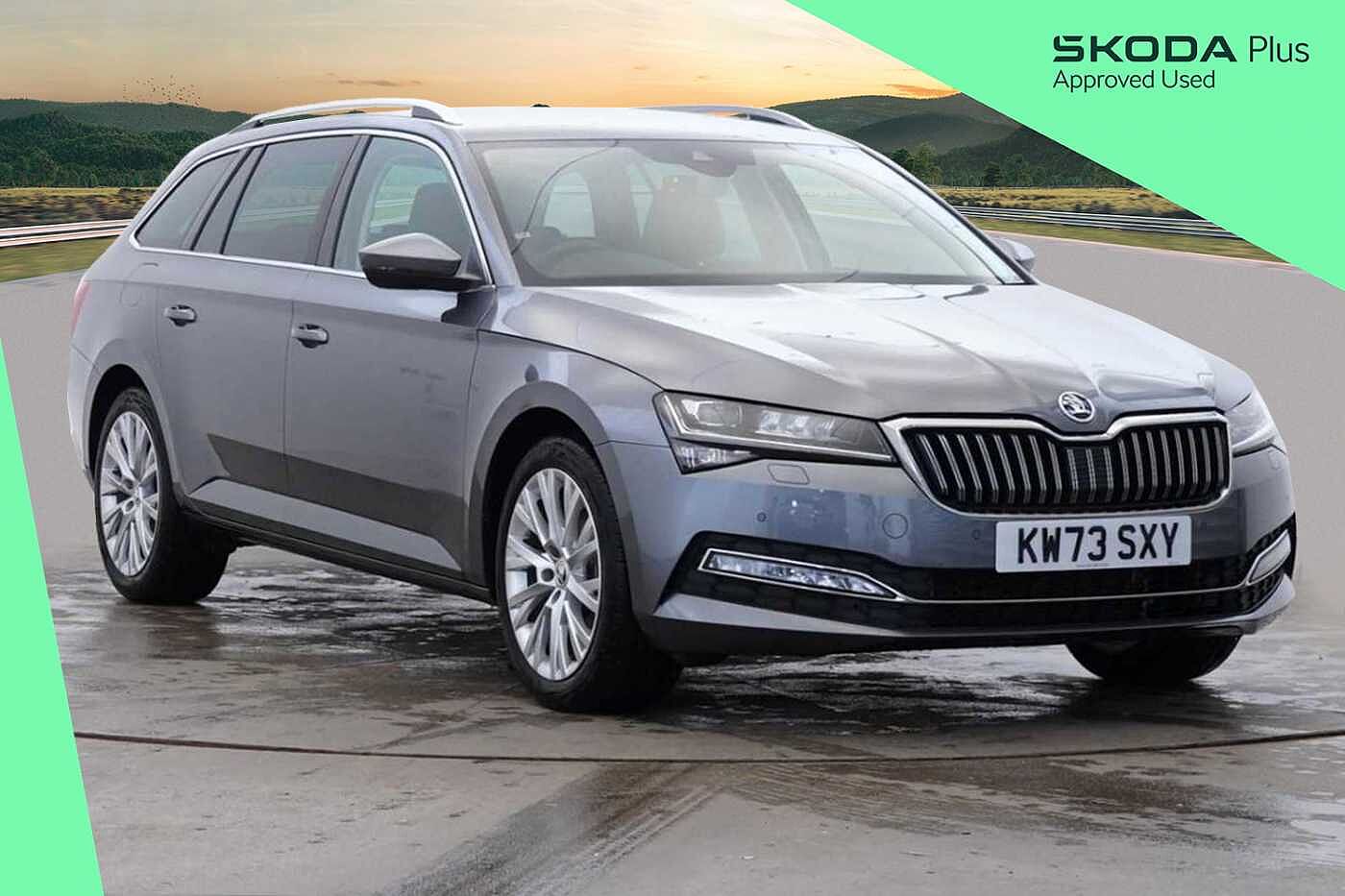 Main listing image - Skoda Superb Estate