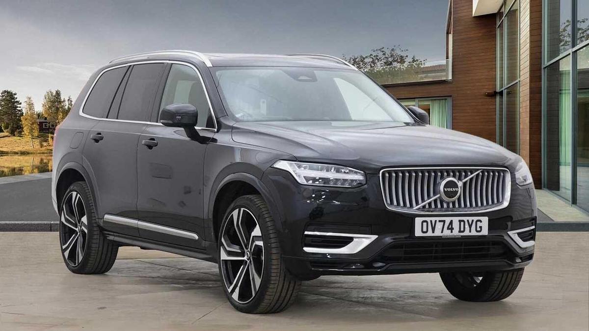 Main listing image - Volvo XC90