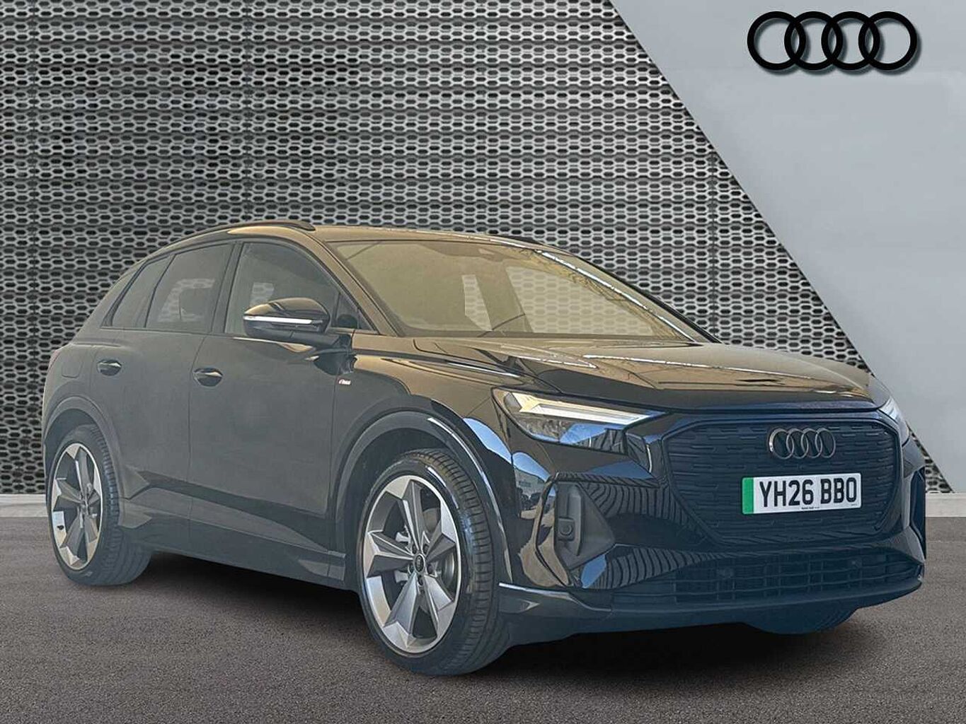 Main listing image - Audi Q4