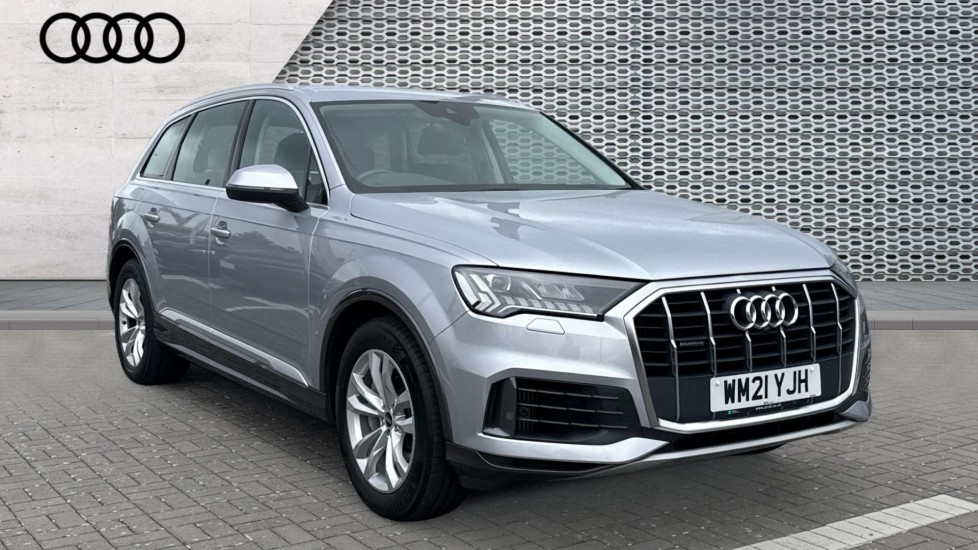 Main listing image - Audi Q7