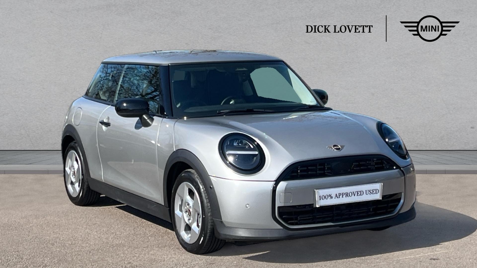 Main listing image - MINI Hatchback