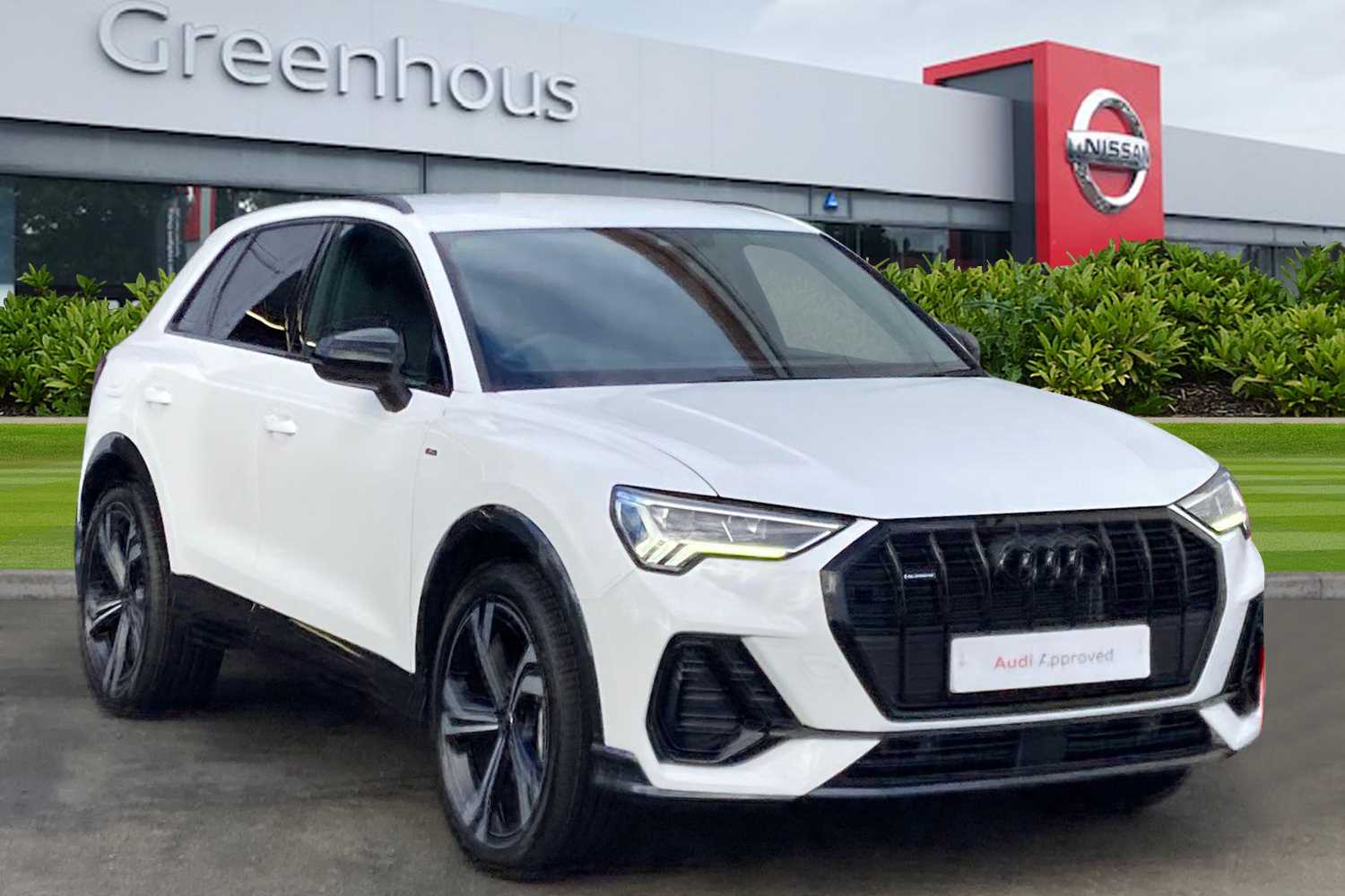 Main listing image - Audi Q3