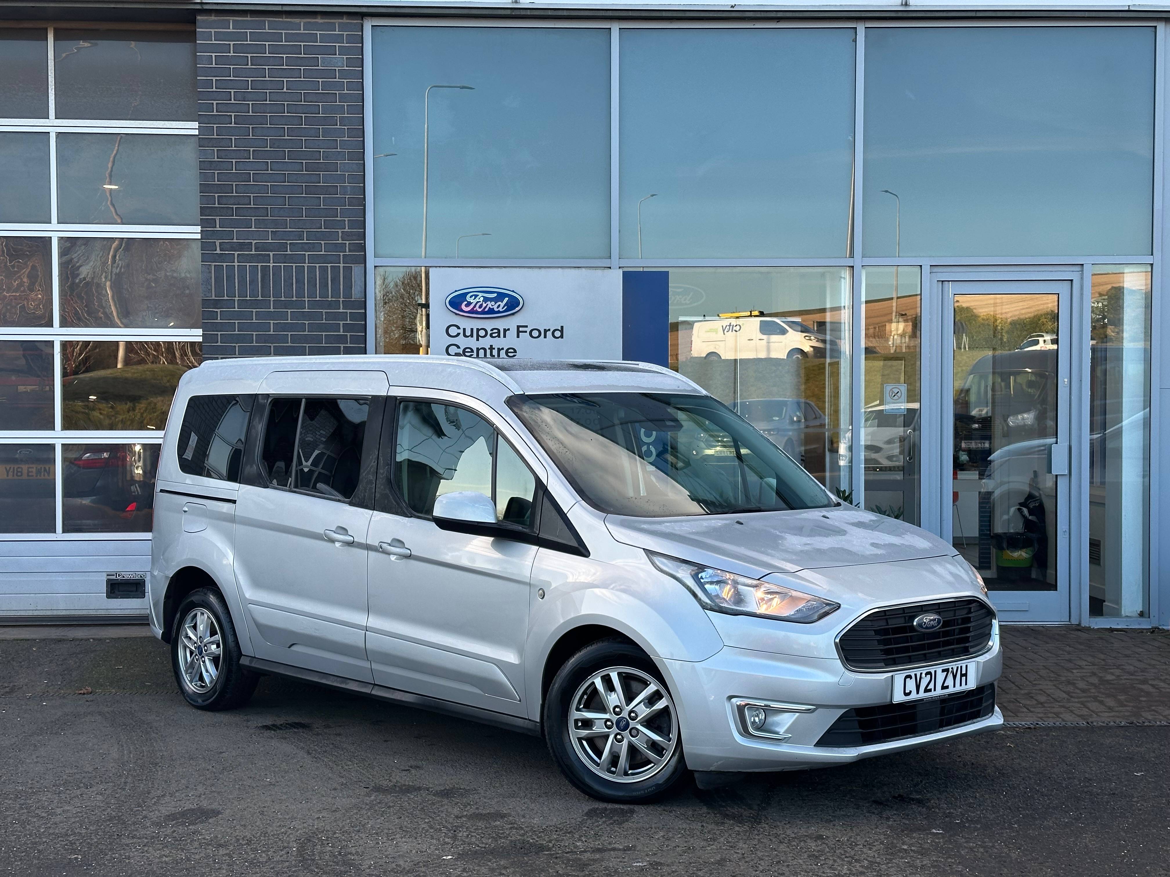 Main listing image - Ford Grand Tourneo Connect