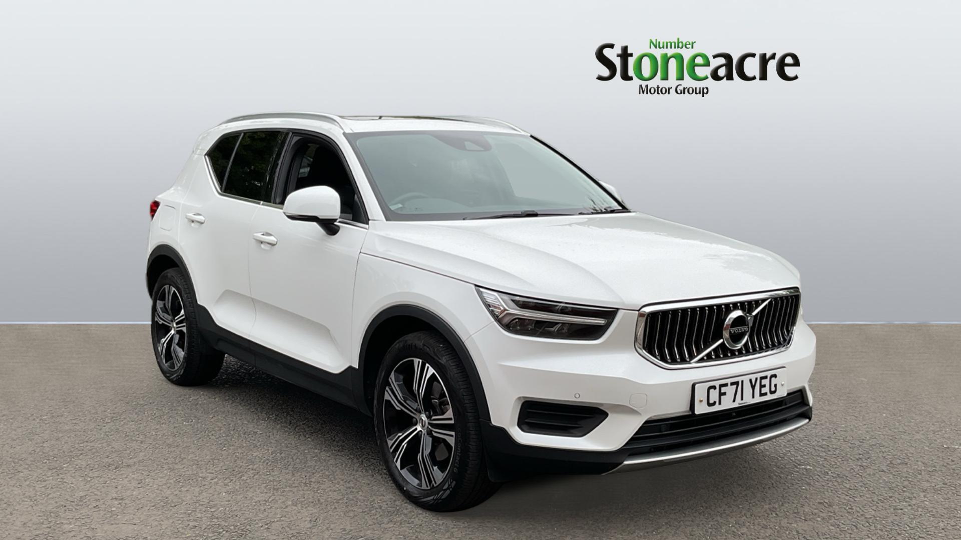 Main listing image - Volvo XC40