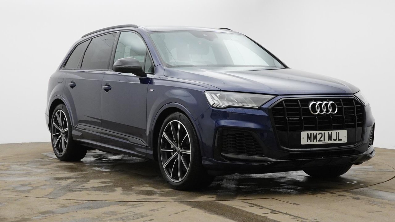 Main listing image - Audi Q7
