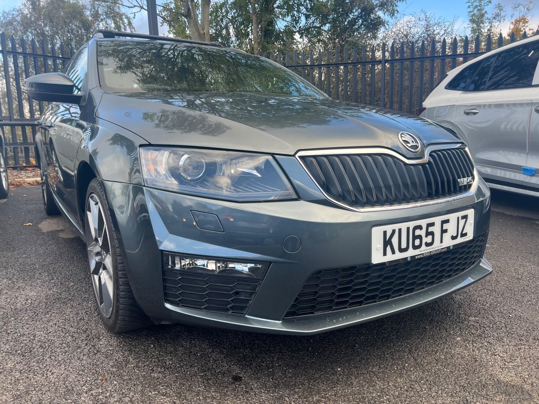 Main listing image - Skoda Octavia Estate