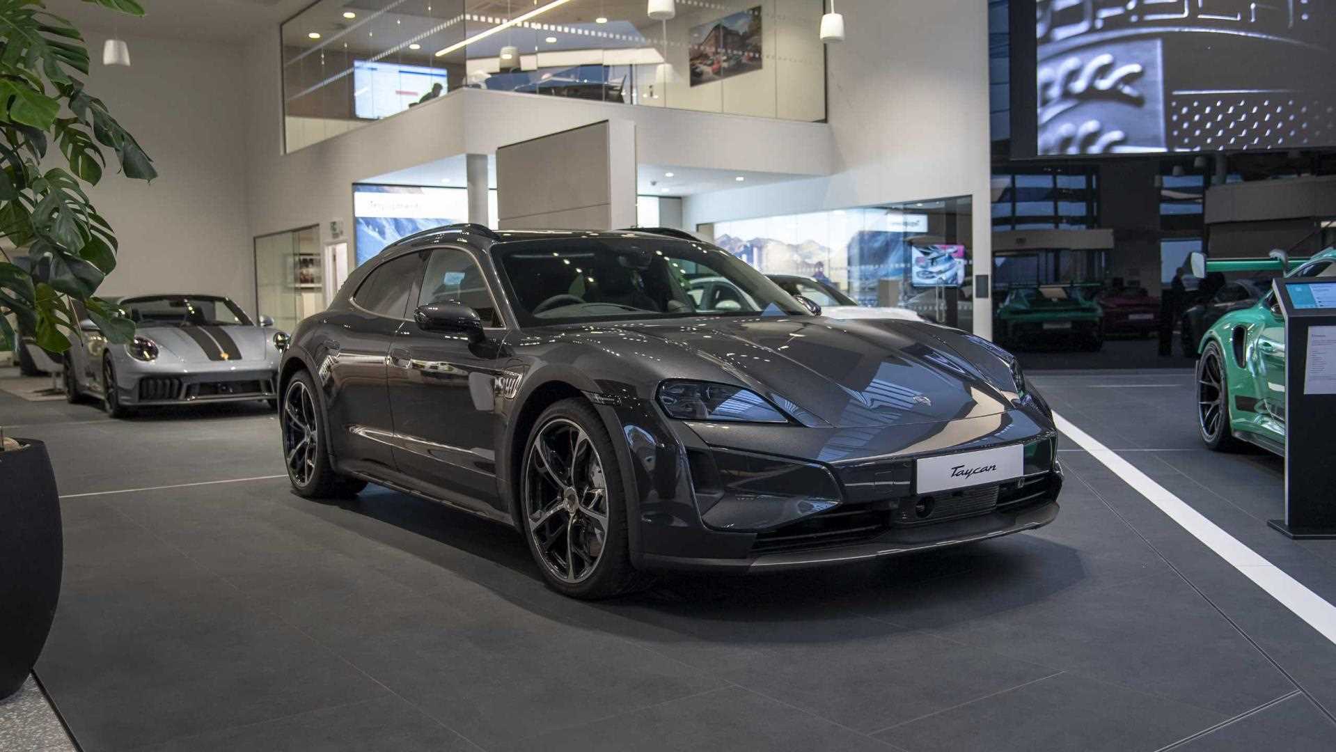 Main listing image - Porsche Taycan Cross Turismo