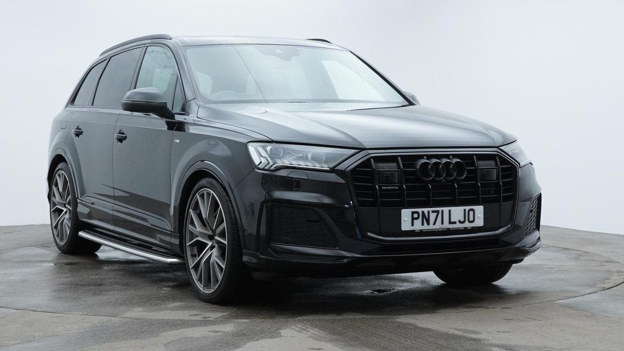 Main listing image - Audi Q7