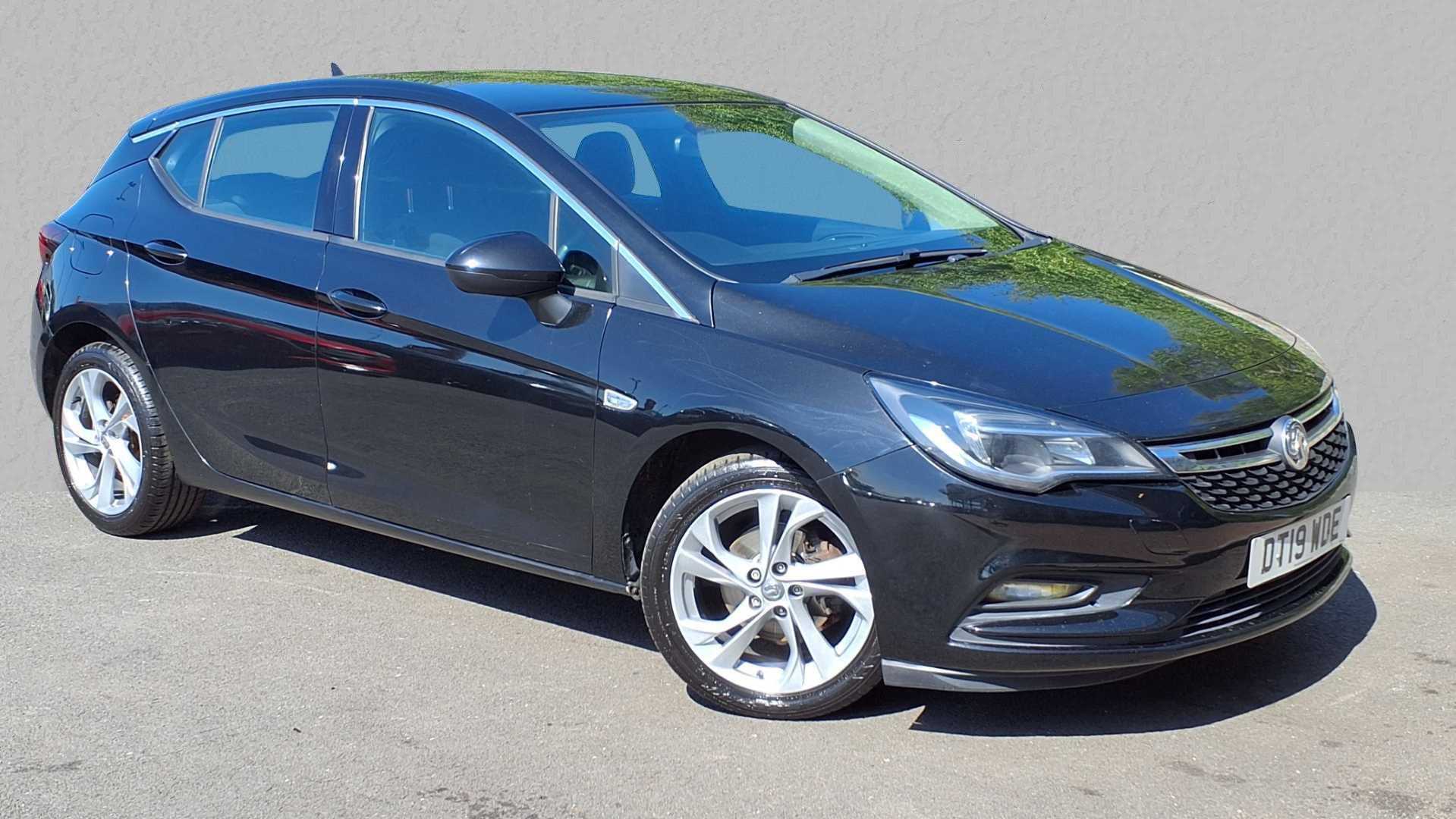 Main listing image - Vauxhall Astra