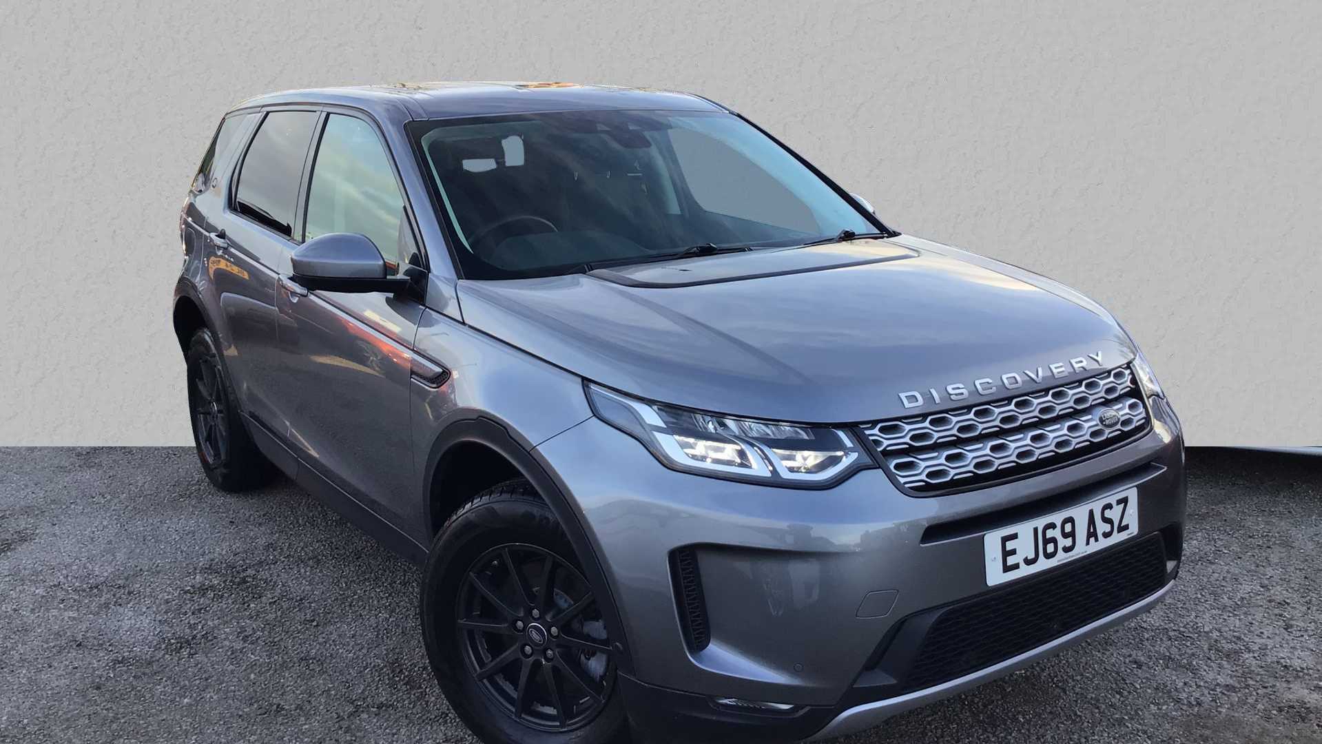 Main listing image - Land Rover Discovery Sport