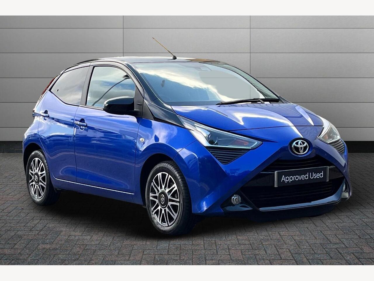 Main listing image - Toyota Aygo