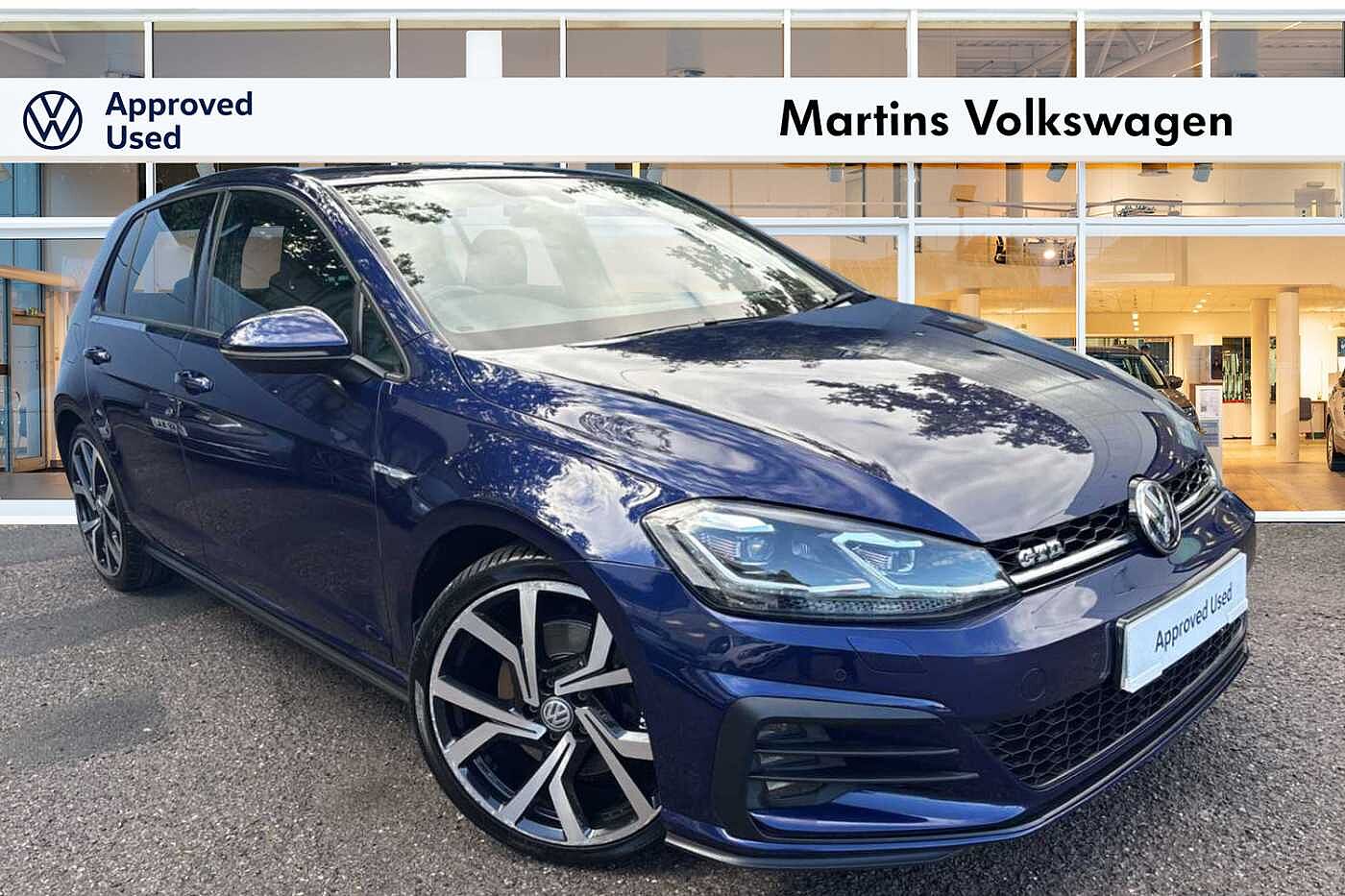 Main listing image - Volkswagen Golf