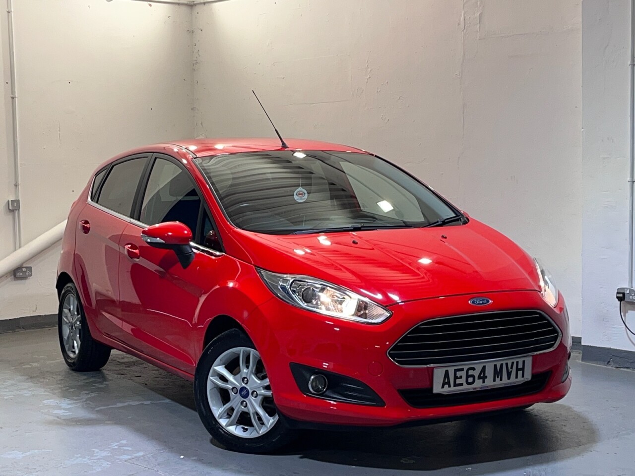 Main listing image - Ford Fiesta