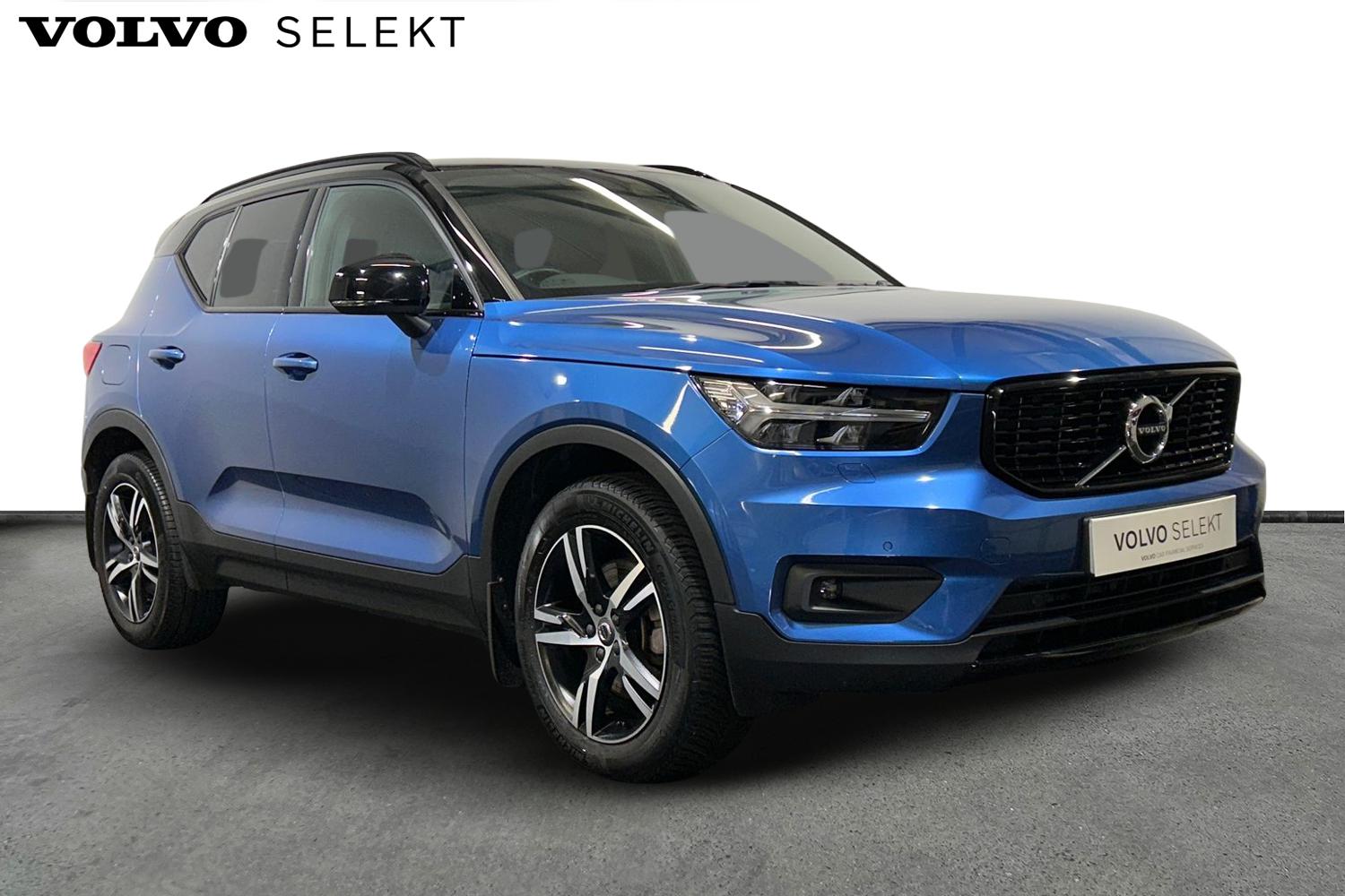 Main listing image - Volvo XC40