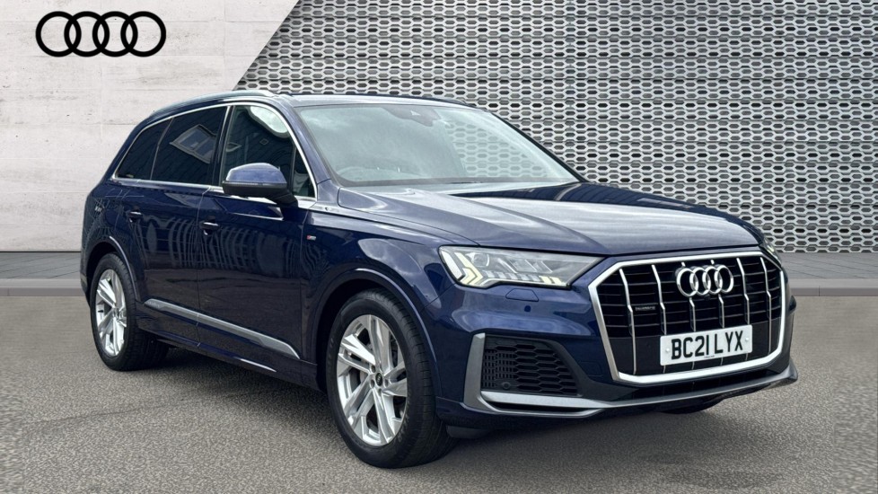 Main listing image - Audi Q7