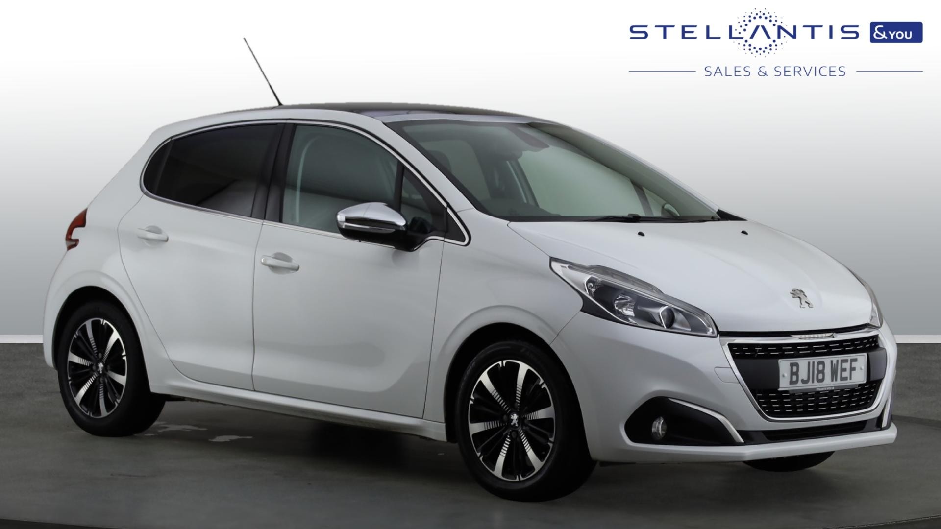 Main listing image - Peugeot 208