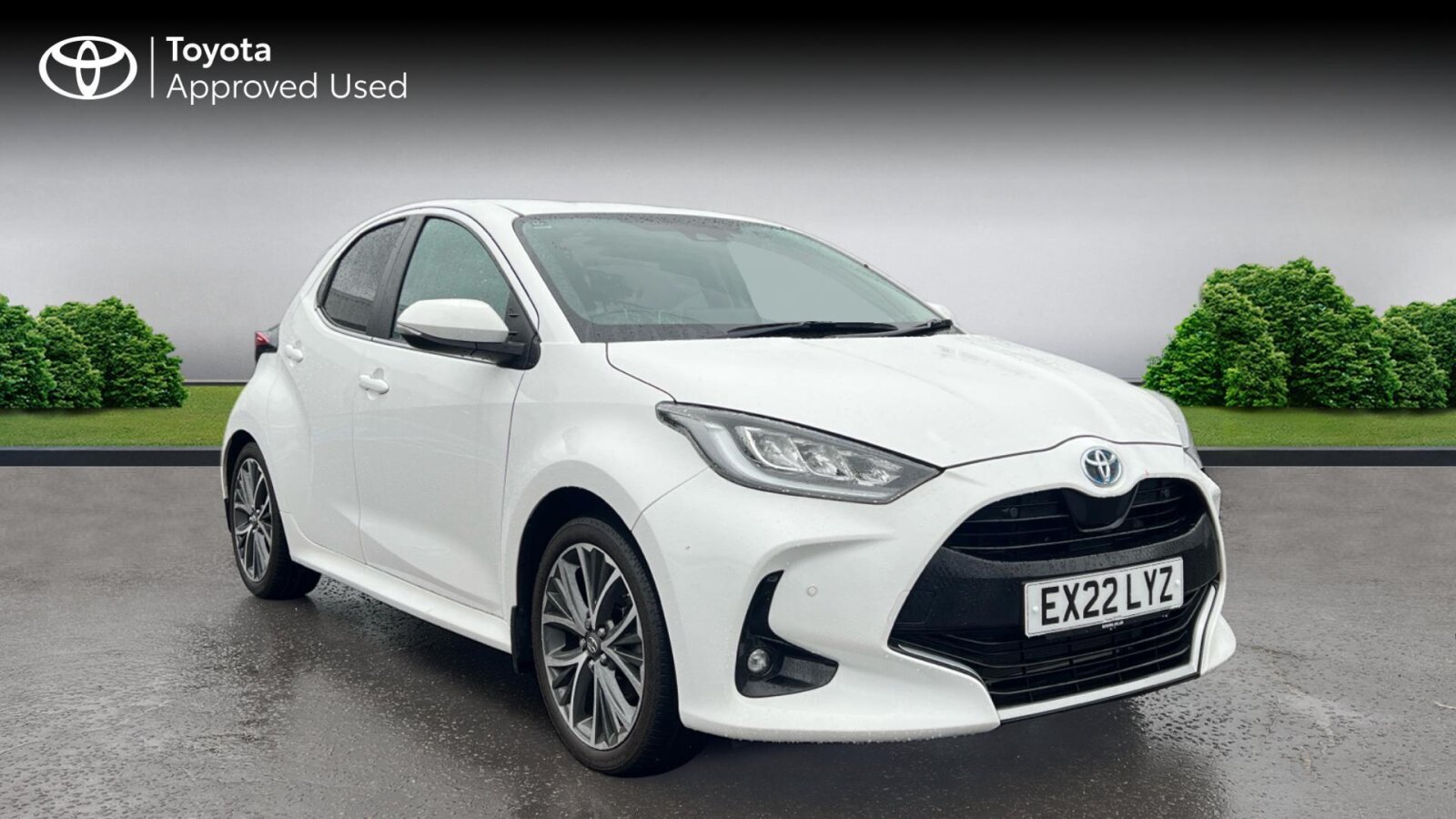 Main listing image - Toyota Yaris