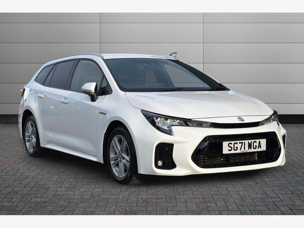 Main listing image - Suzuki Swace