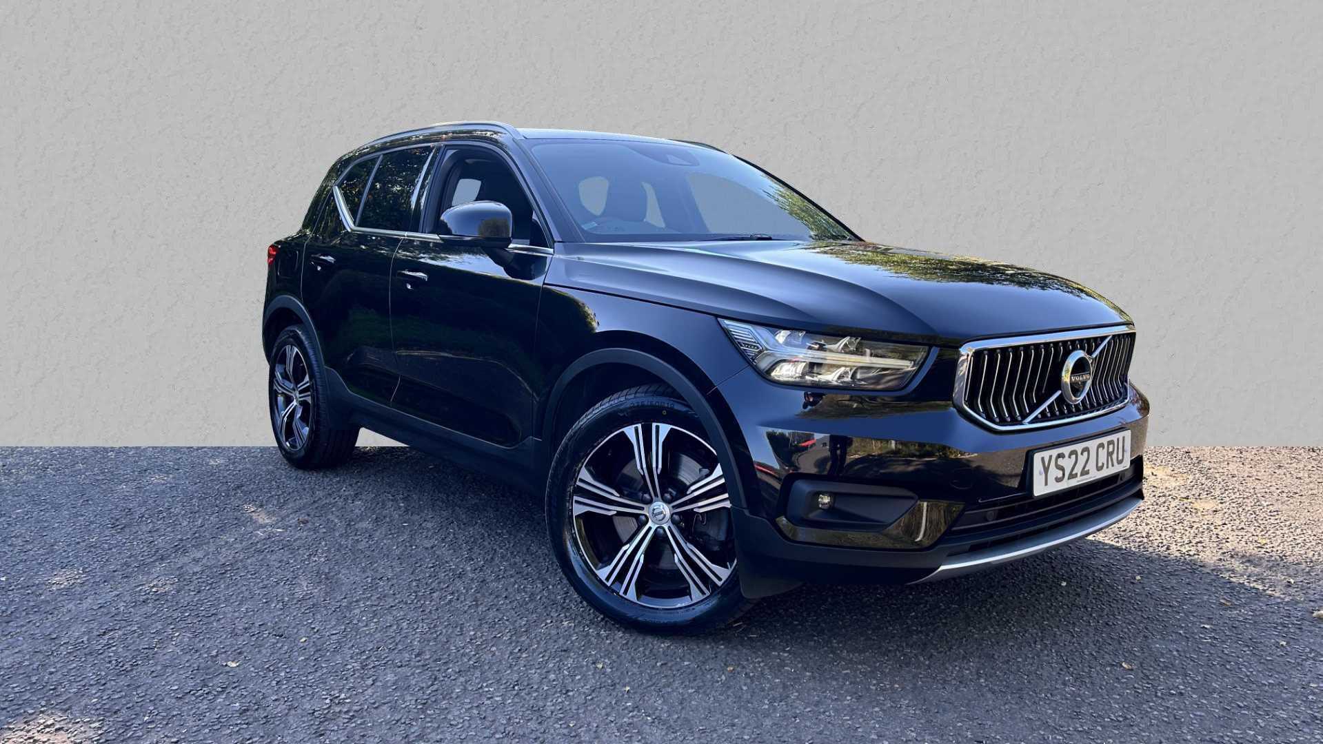 Main listing image - Volvo XC40 Recharge