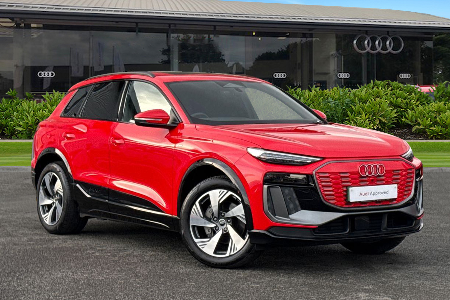 Main listing image - Audi Q6 e-tron