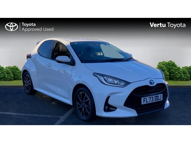 Main listing image - Toyota Yaris