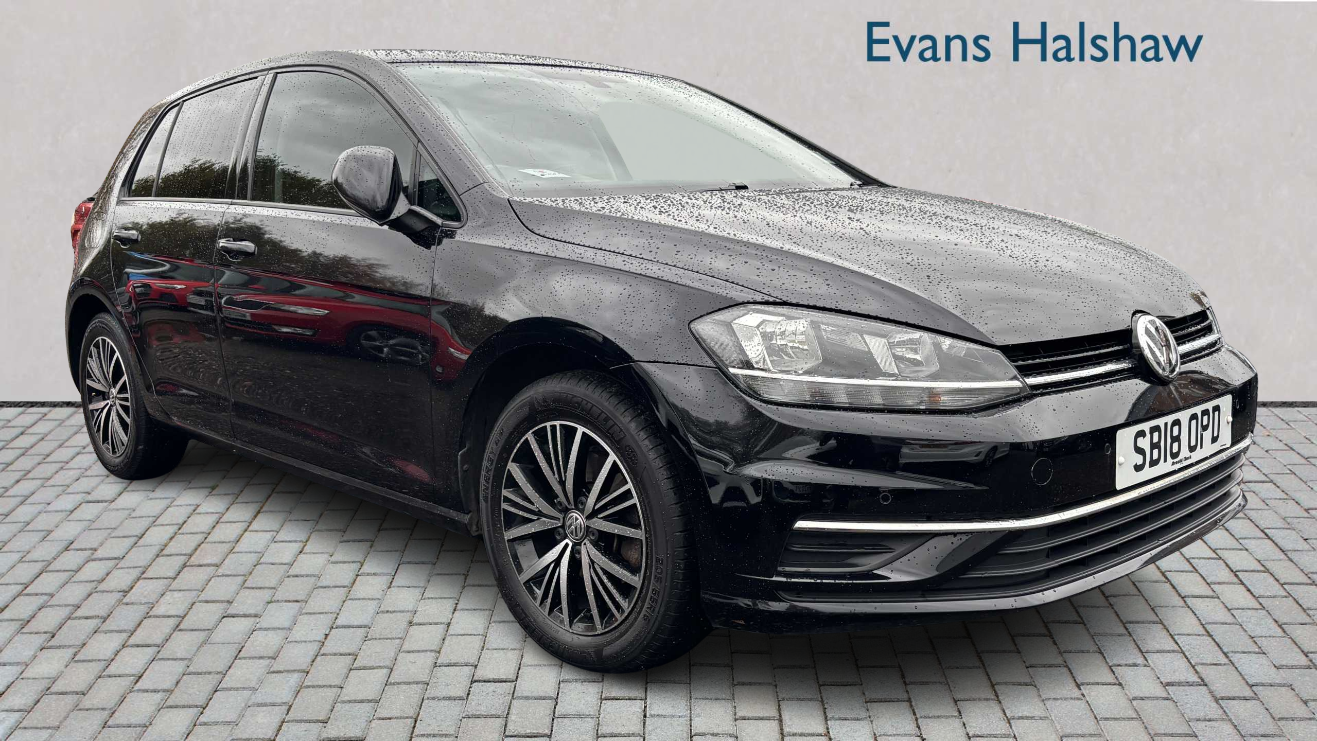 Main listing image - Volkswagen Golf