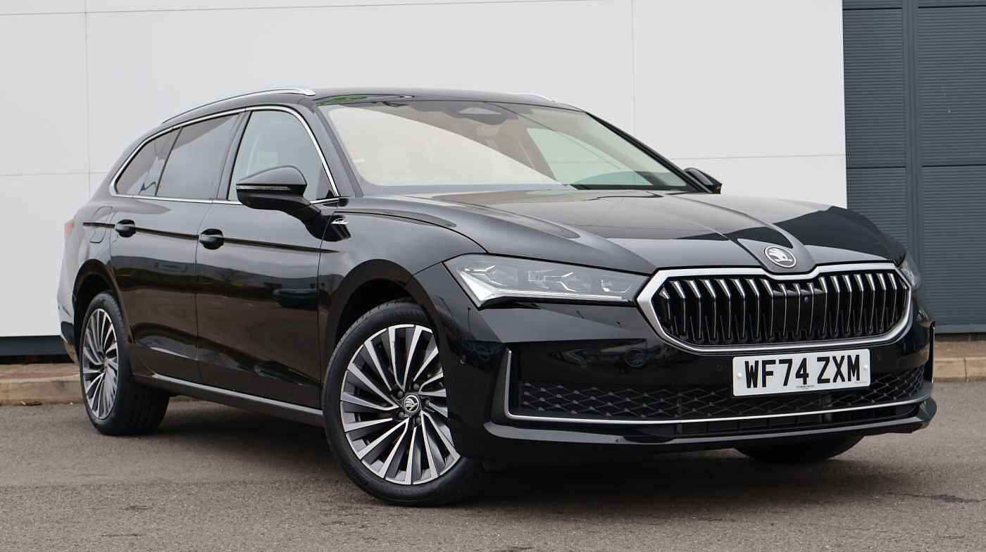 Main listing image - Skoda Superb Estate