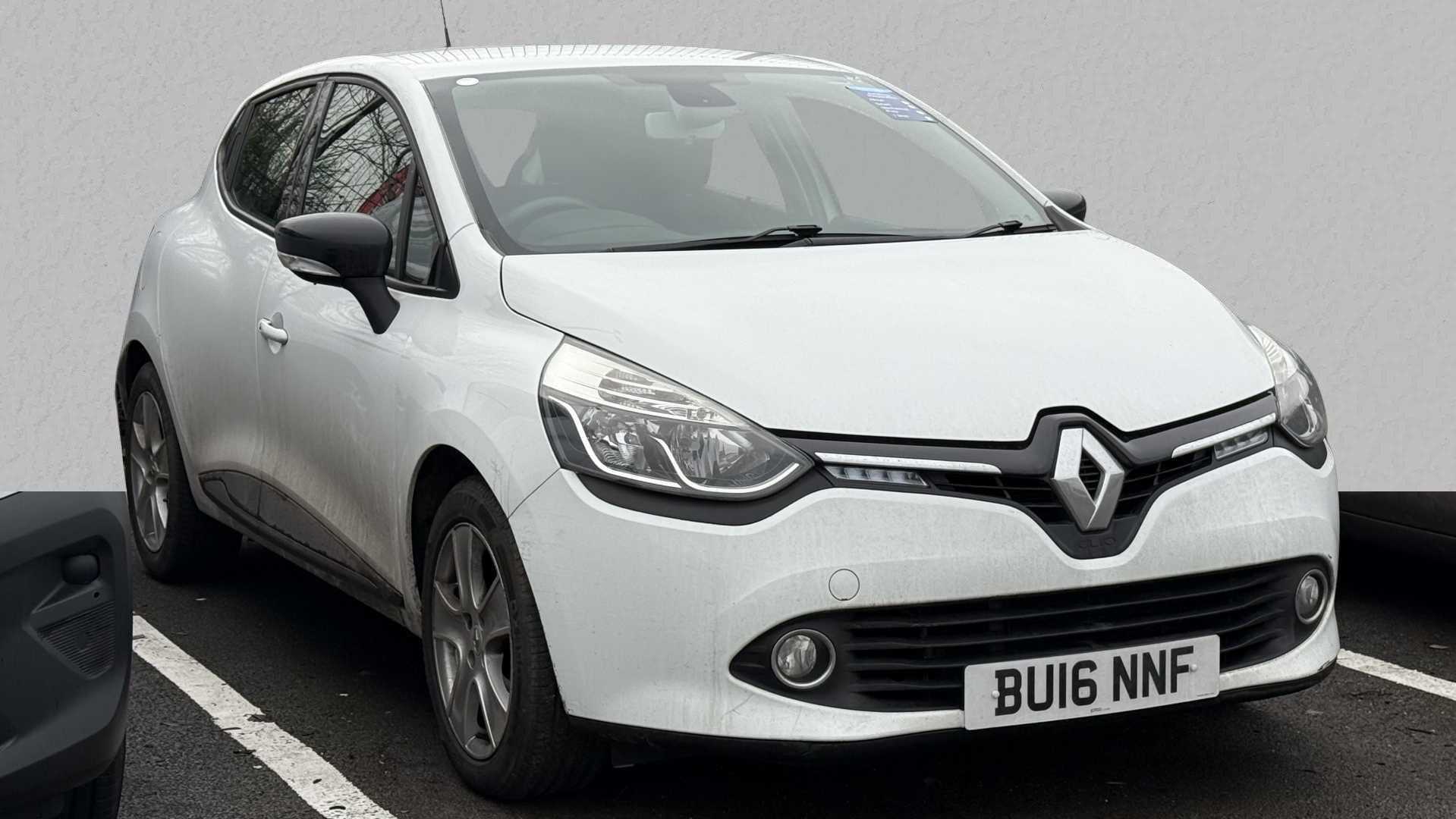 Main listing image - Renault Clio