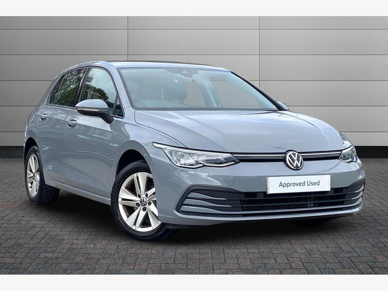 Main listing image - Volkswagen Golf