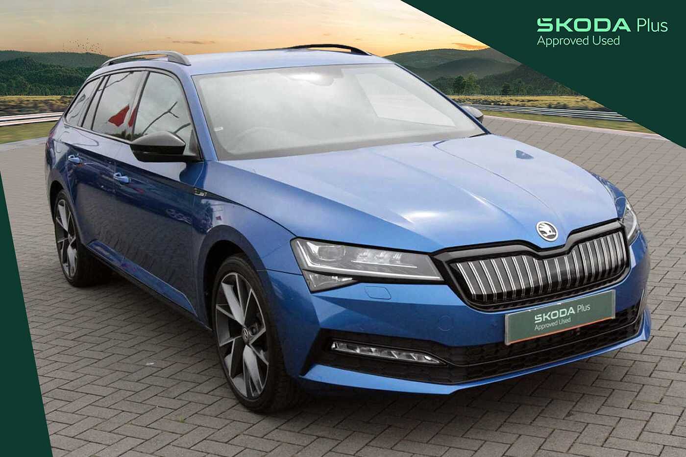 Main listing image - Skoda Superb Estate