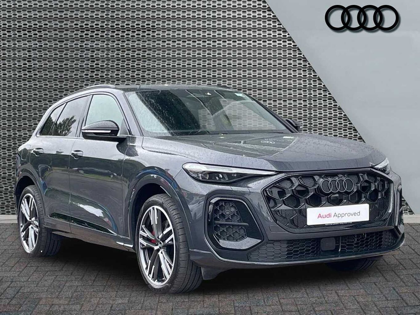 Main listing image - Audi Q5