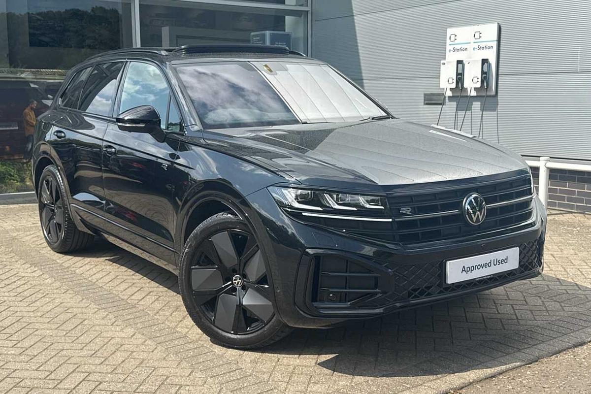Main listing image - Volkswagen Touareg