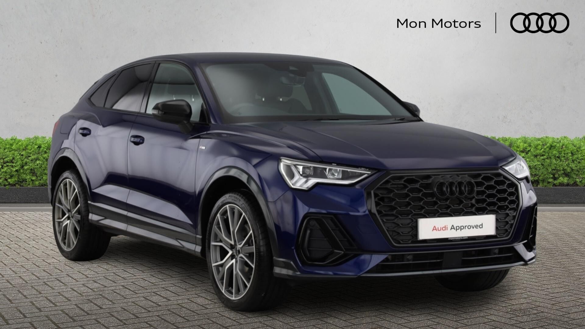 Main listing image - Audi Q3