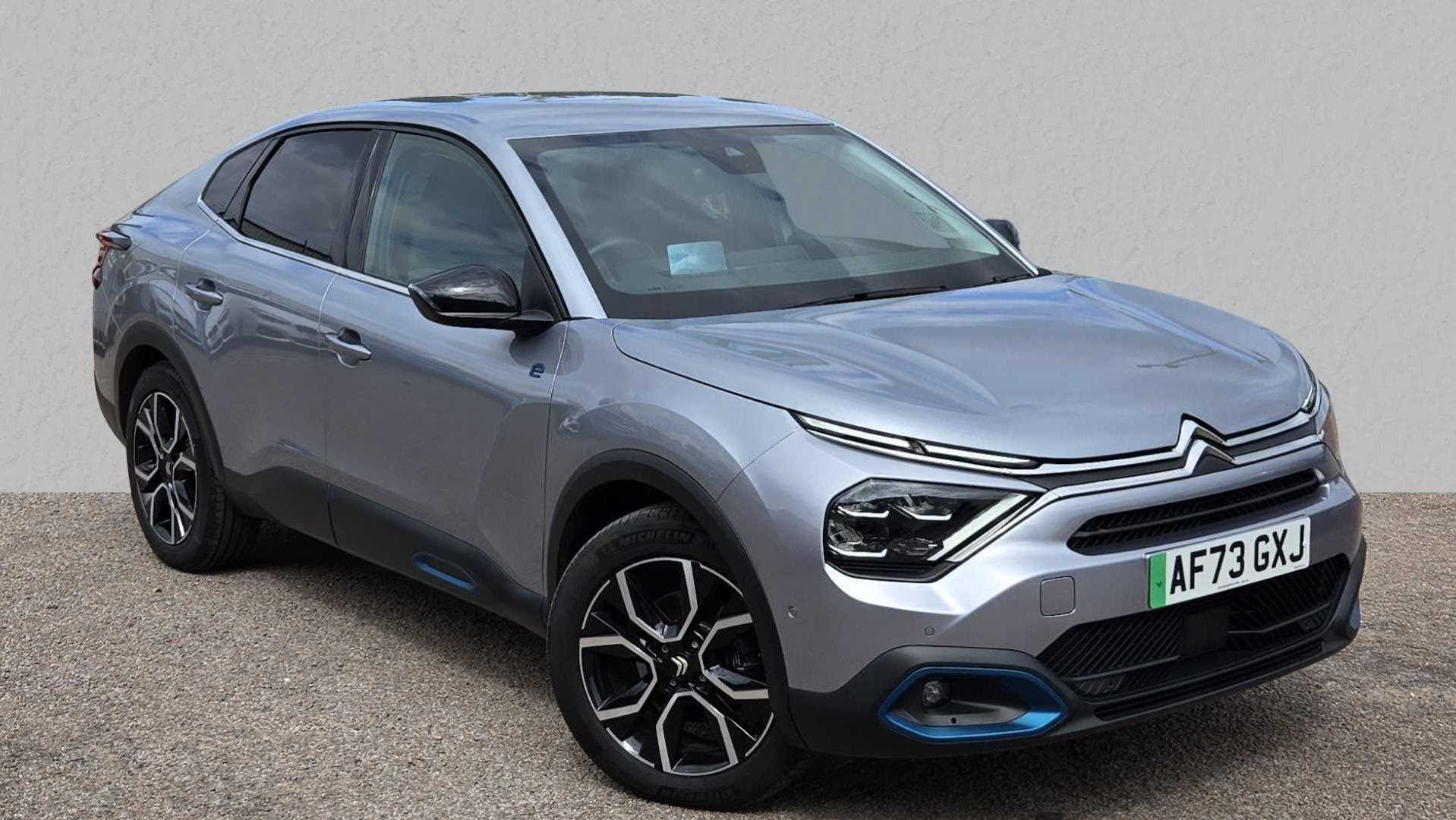 Main listing image - Citroen C4 X